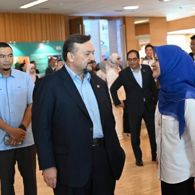 Majlis Peluncuran Inisiatif BAKAT MADANI