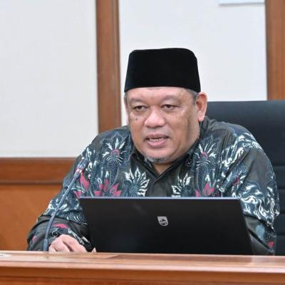 Kunjungan Hormat & Penyampaian Hadiah Kempen Cashless Boleh 5.0 Kepada KPM