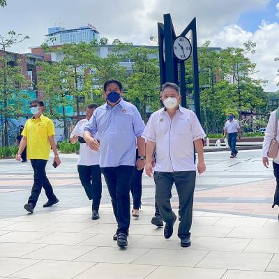 Majlis Penyerahan Simbolik Surat Anugerah Bagi Pembinaan Shell Malaysia Upstream Headquarters di Sarawak